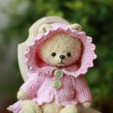 Мишка-малышка Лея.