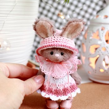 Малышка Лора