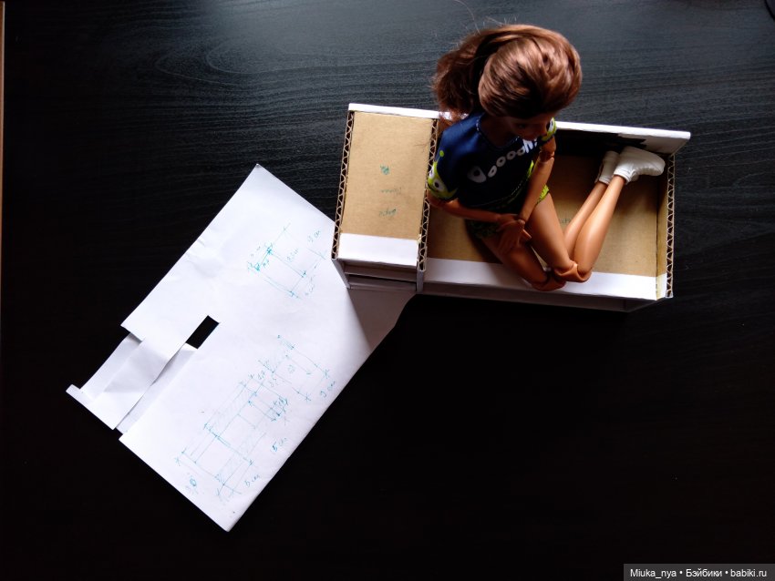 Когда закончилось терпение. Или как куклы диван доделали (фото 9)