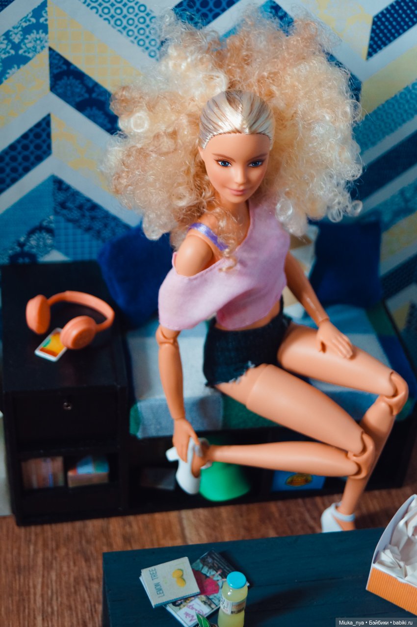 Наедине с собой — Куклы Barbie (Барби): Looks