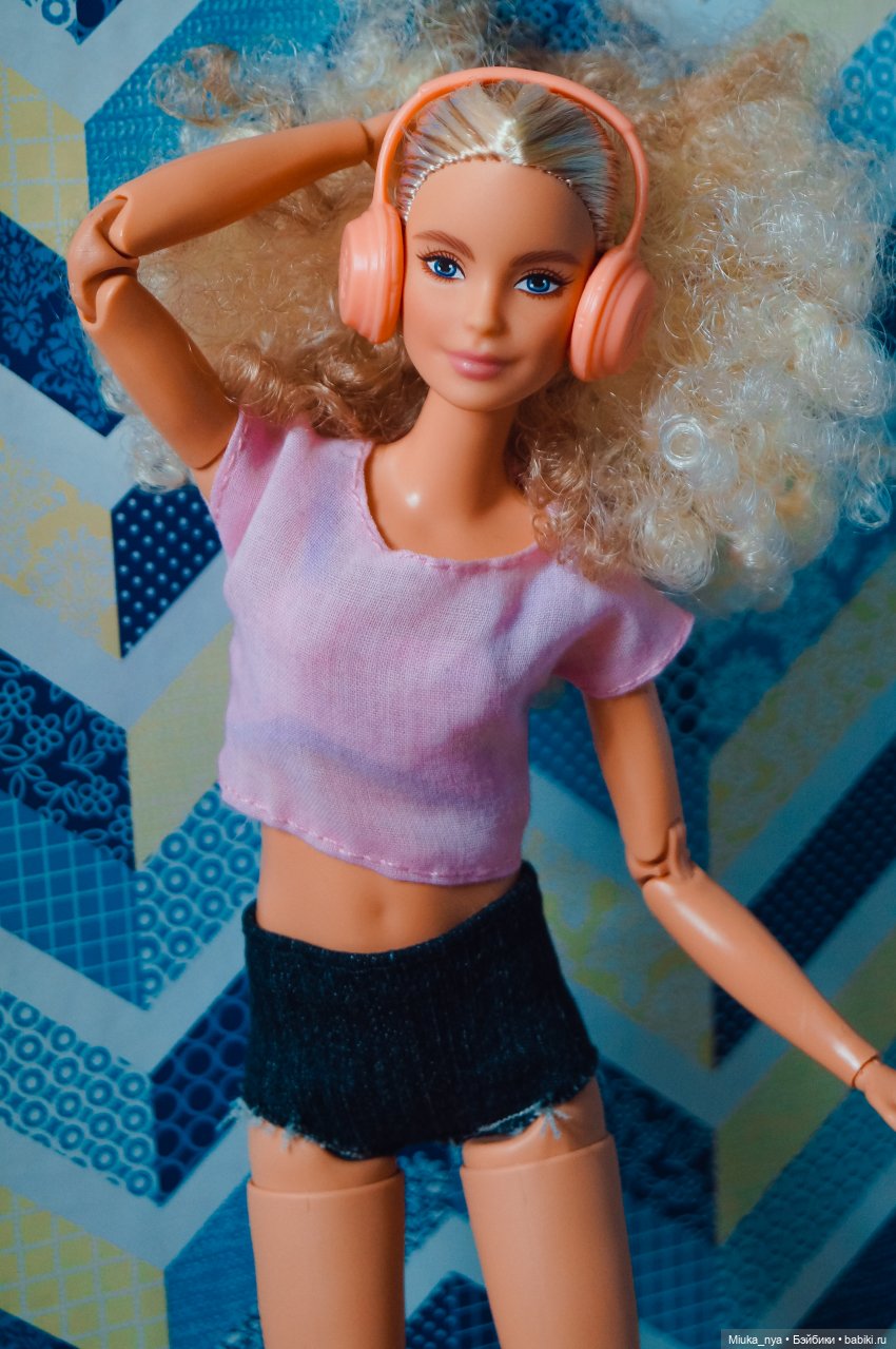Наедине с собой — Куклы Barbie (Барби): Looks