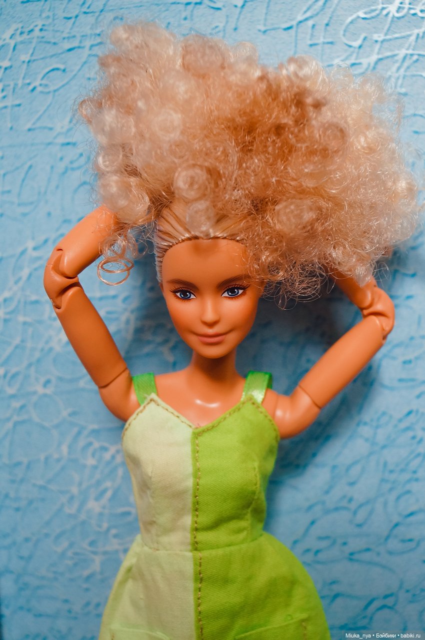 Наедине с собой — Куклы Barbie (Барби): Looks