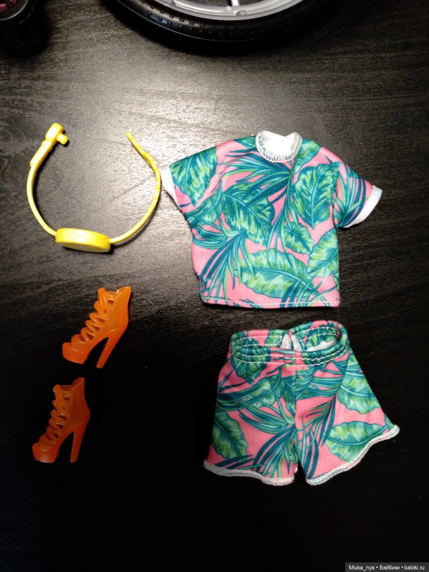 Барби на коляске со скинтоном йоги первой волны (фото 4)