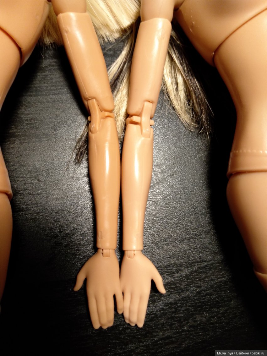 Барби на коляске со скинтоном йоги первой волны (фото 9)