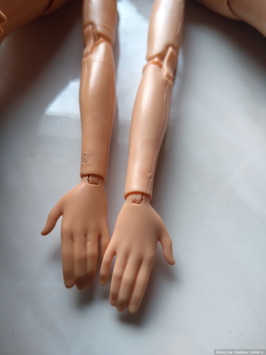 Барби на коляске со скинтоном йоги первой волны (фото 10)