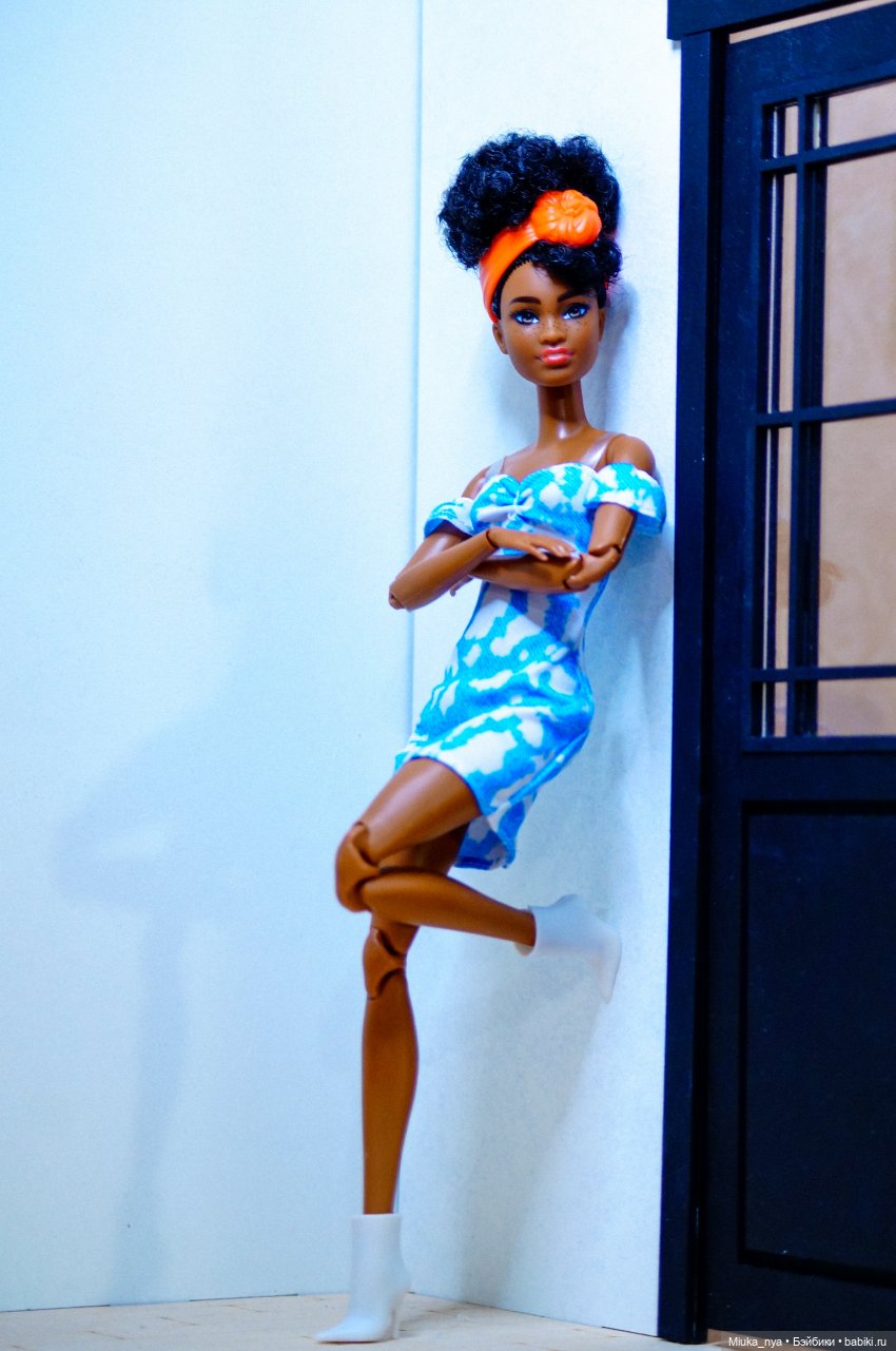 Barbie Fashionistas Doll #185 (фото 4)