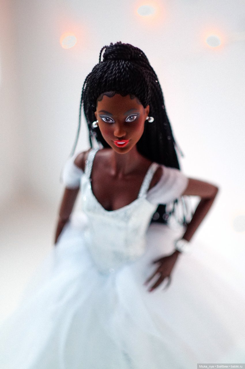 Barbie Holiday 2021 AA June
