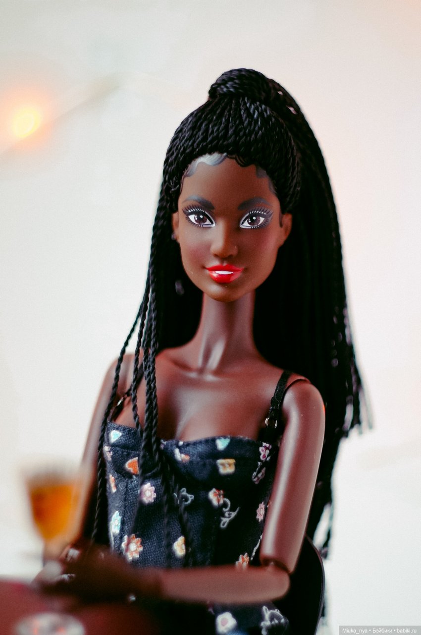 Barbie Holiday 2021 AA June