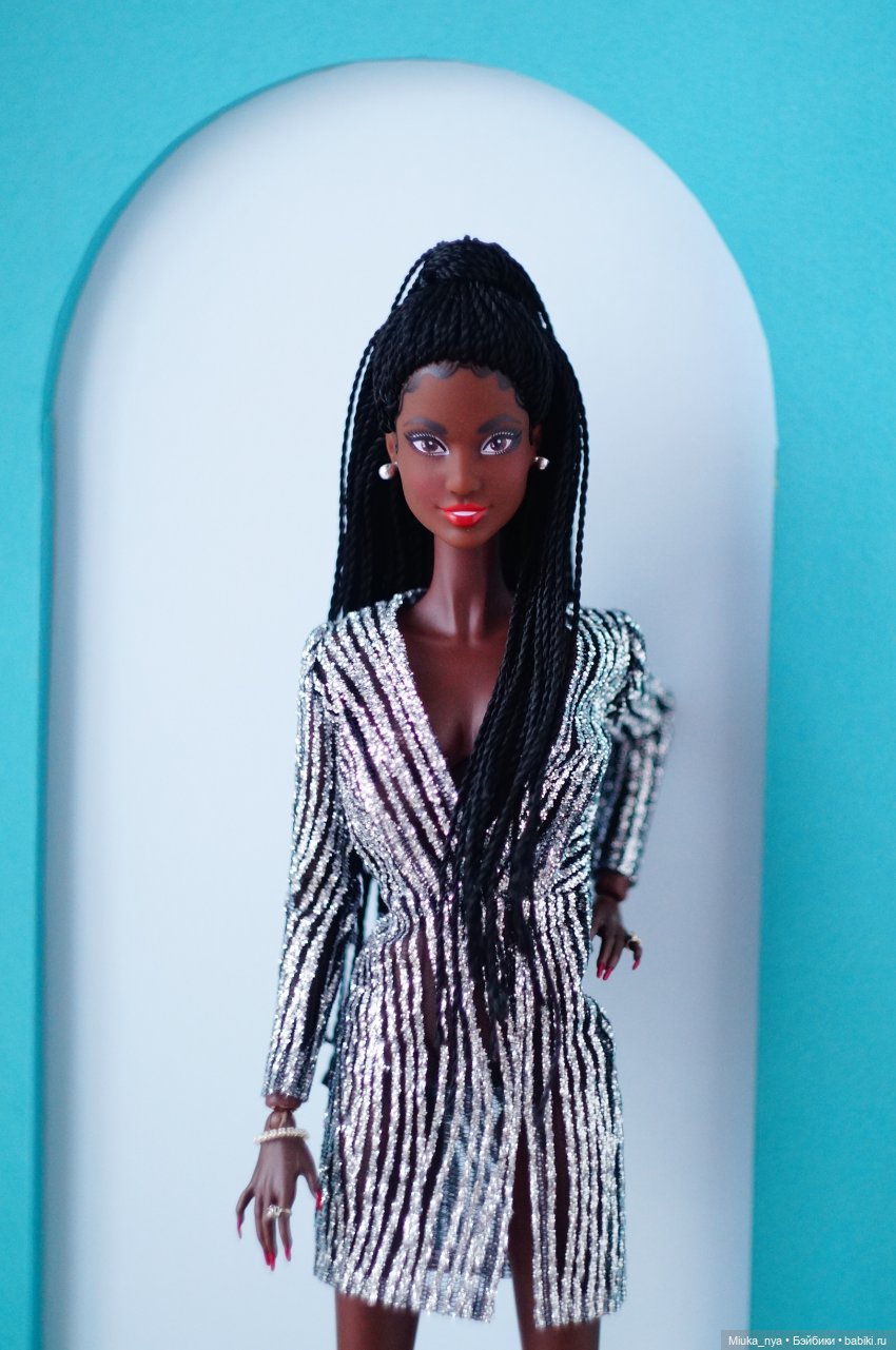 Barbie Holiday 2021 AA June