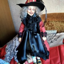 Интерьерная кукла "Ведьма" покорит Вас своей злой красотой
