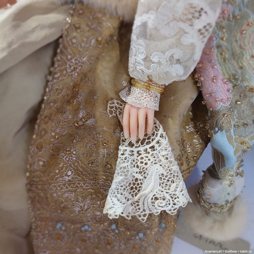 Глазами люстры. Бал кукол | Бэйбики Глазами люстры. Бал кукол (фото 5)