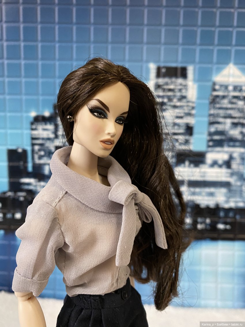 Фарфоровая Кесения от Integrity Toys