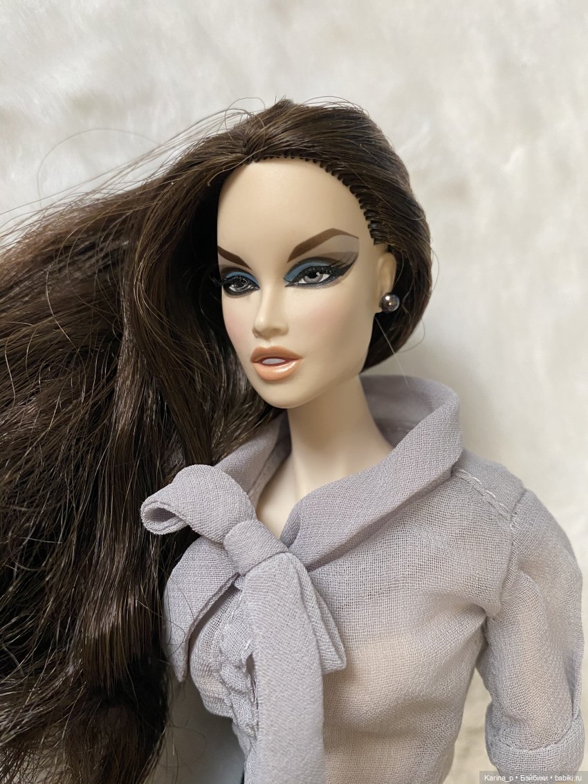 Фарфоровая Кесения от Integrity Toys