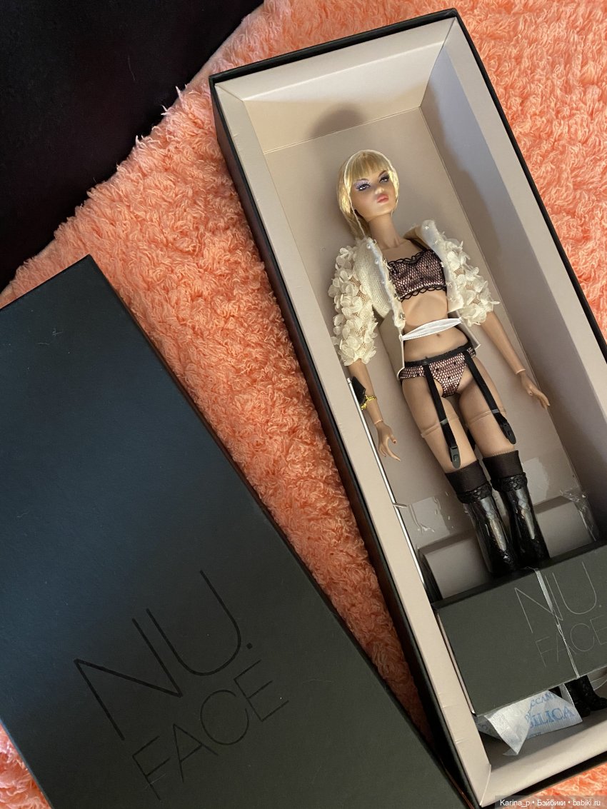 Аюми Накамура от Integrity Toys