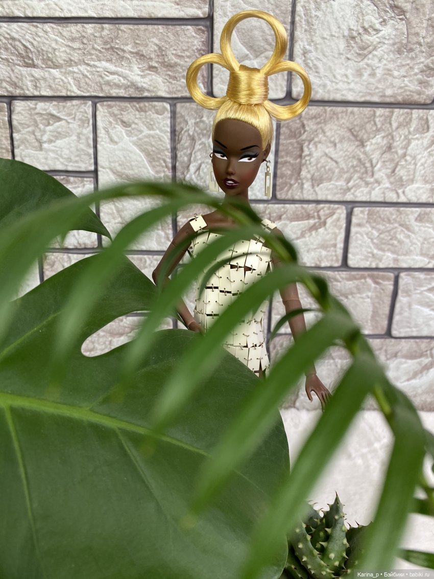 Ингрид Mounsieur Z от Integrity Toys