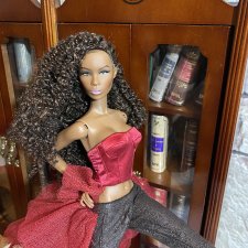 Зури от Integrity Toys