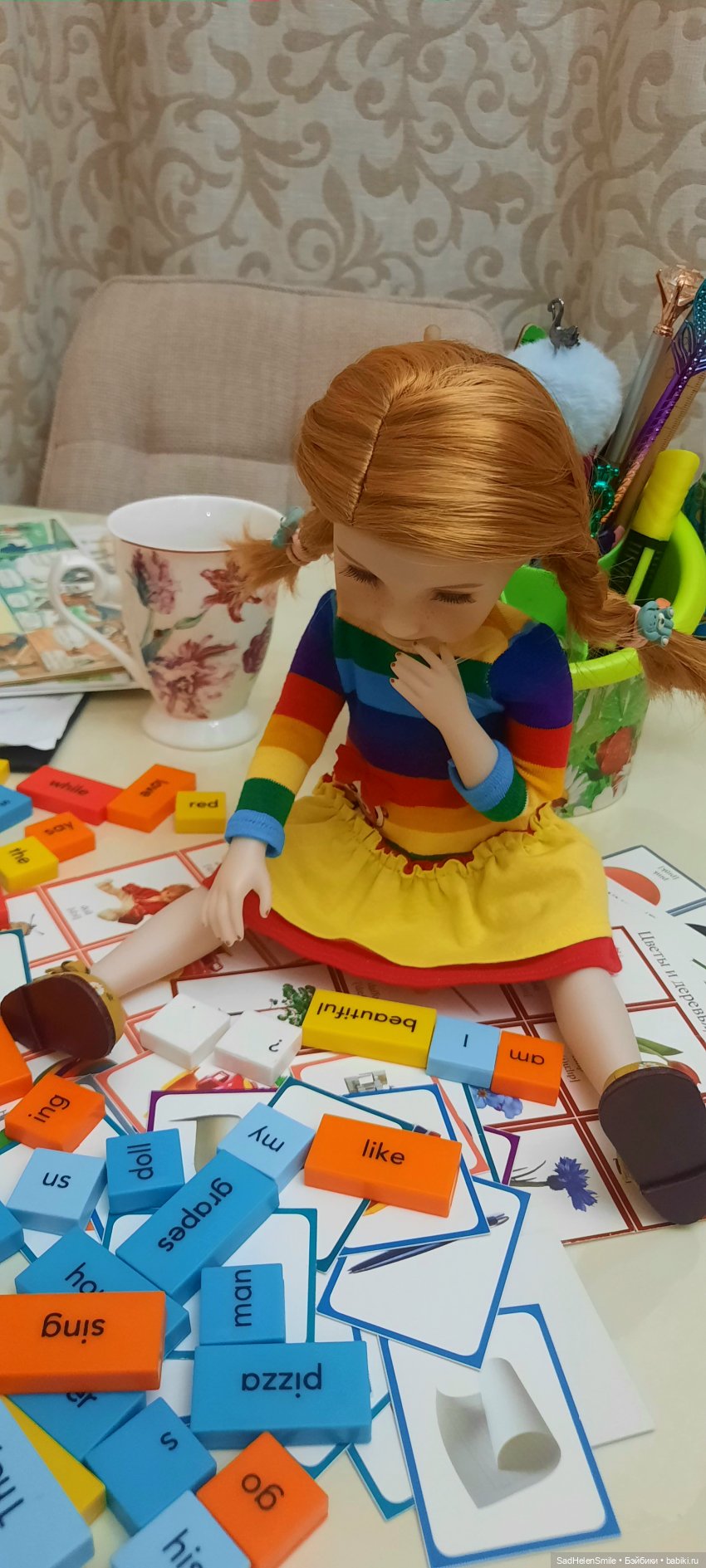 В школе учат учат, ещё тут в сказке, (кукольной стране) навалились | Бэйбики В школе учат учат, ещё тут в сказке, (кукольной стране) навалились (фото 2)