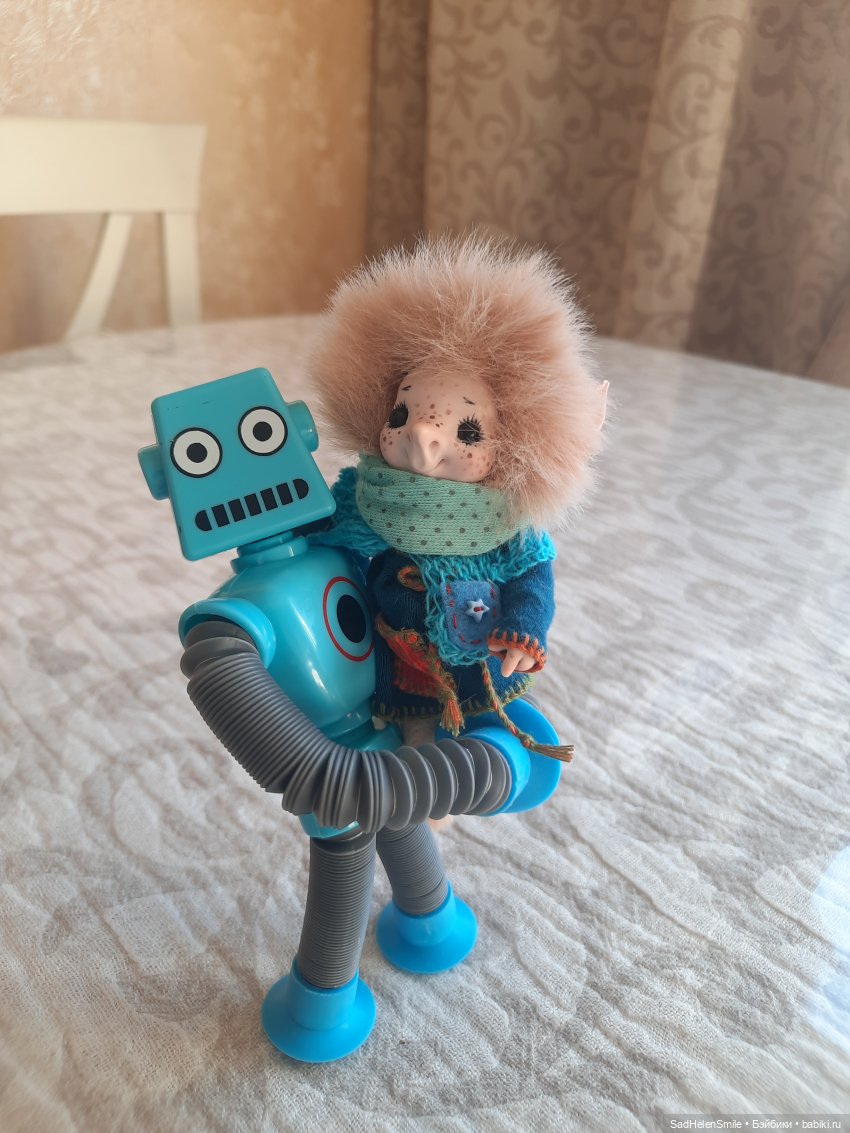 Распаковка пары бюджетных смешных