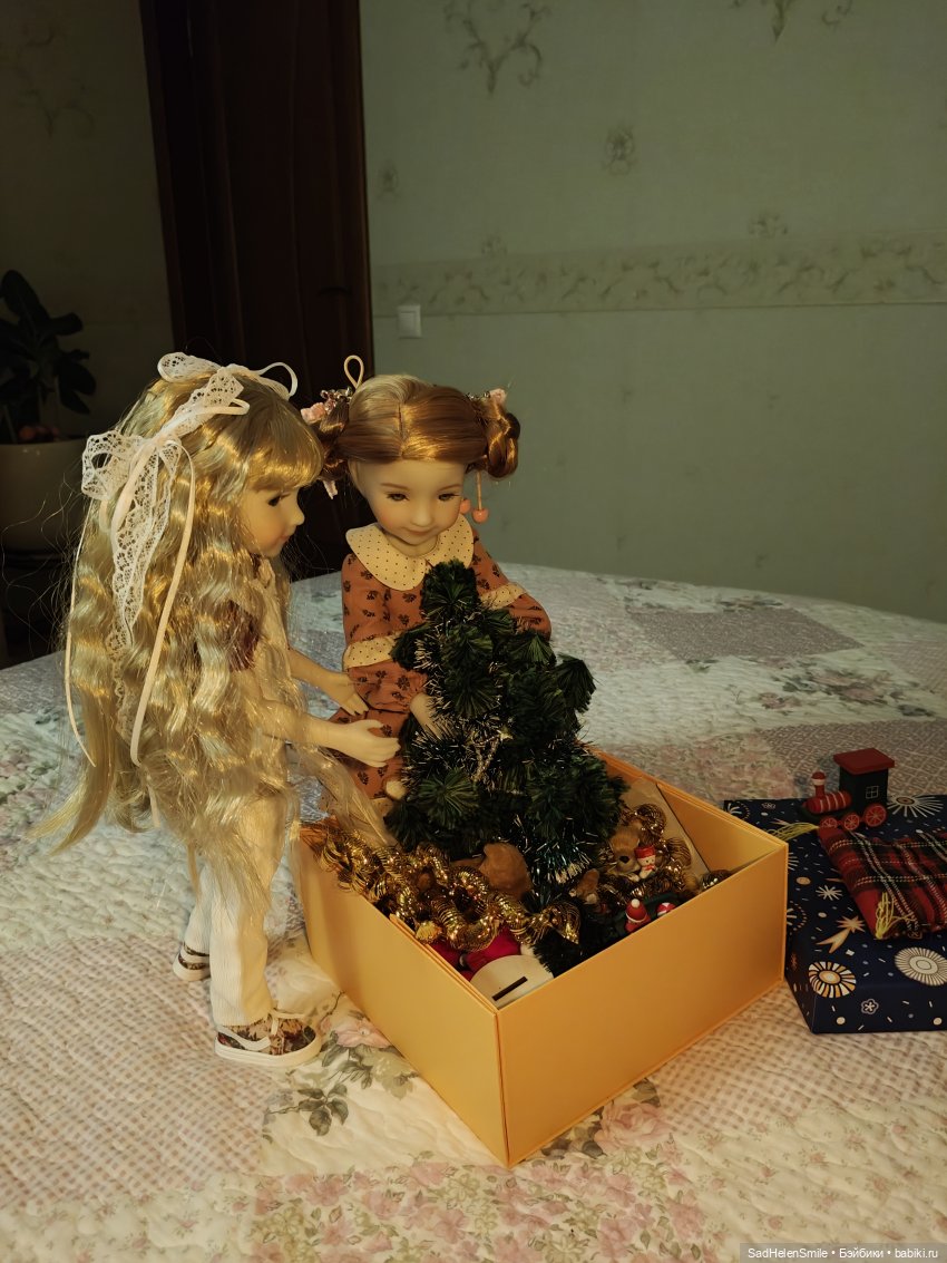Кукольная ёлочка | Бэйбики Кукольная ёлочка — Куклы Ruby Red (Руби Ред) Fashion Friends: Siblies (фото 6)