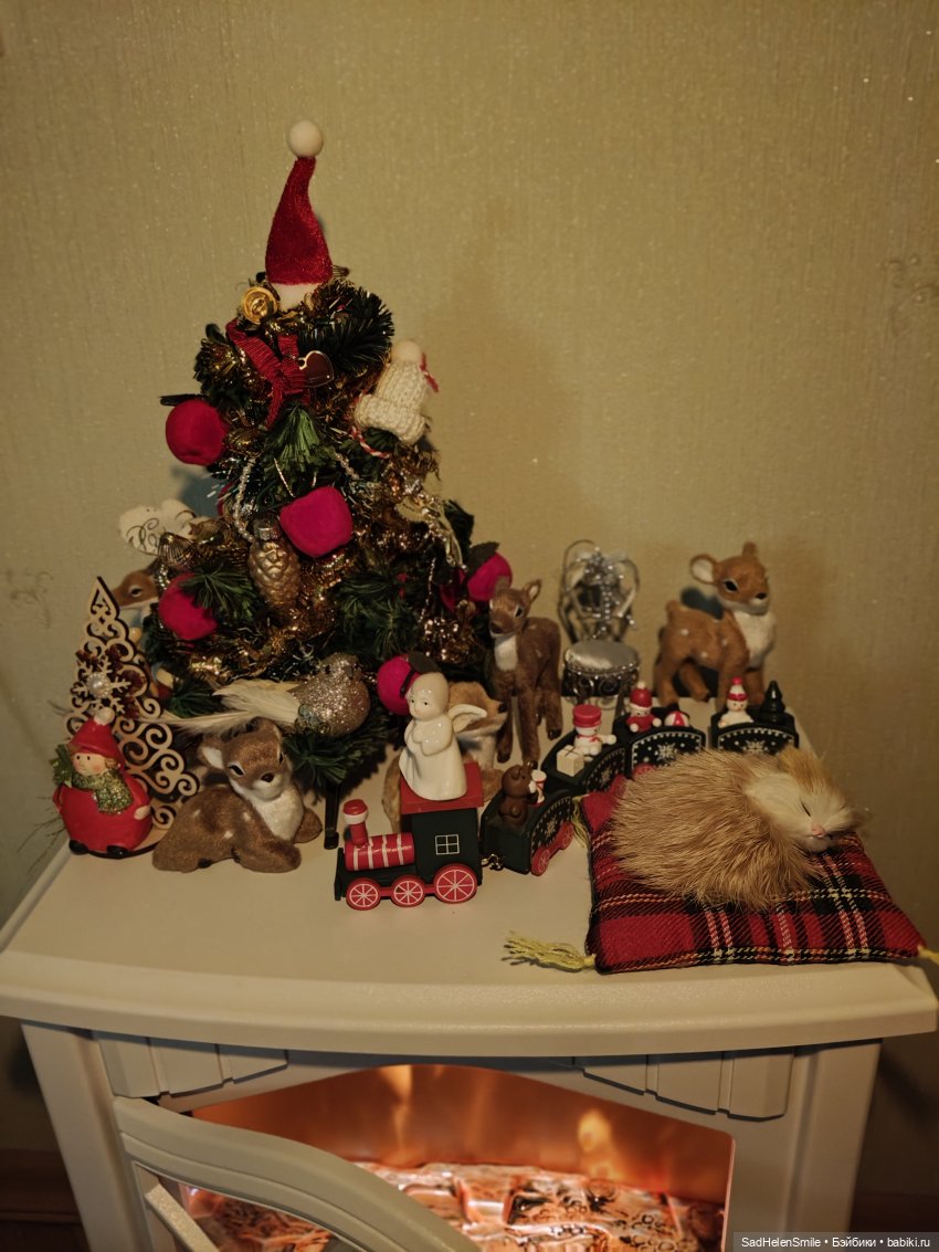 Кукольная ёлочка | Бэйбики Кукольная ёлочка — Куклы Ruby Red (Руби Ред) Fashion Friends: Siblies (фото 9)