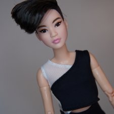 Продам Barbie Looks model #3