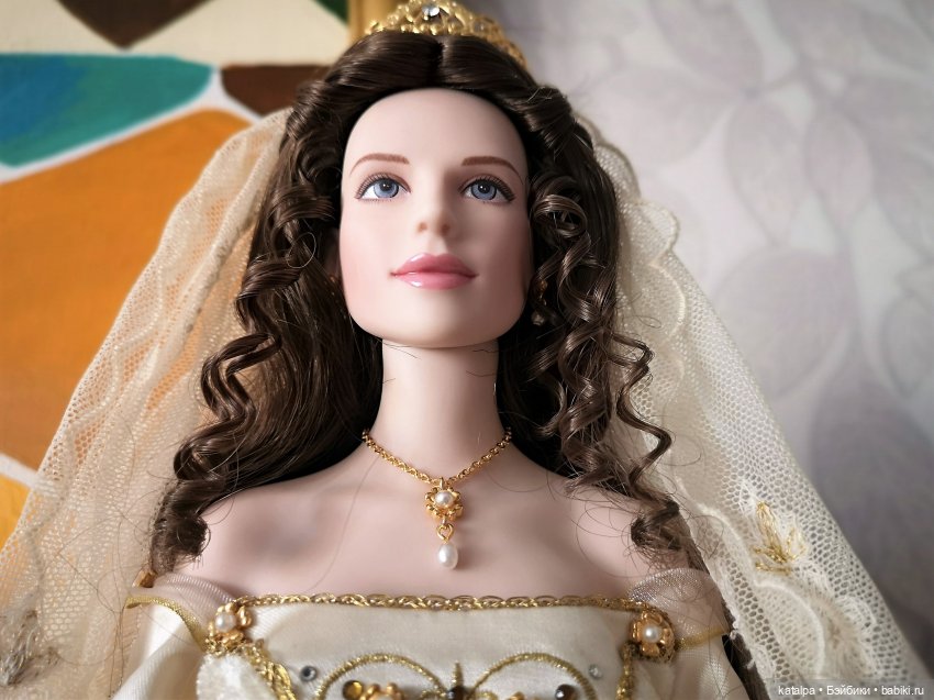 Где-то бродят твои сны, королевна