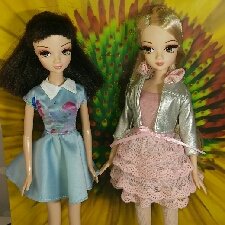 Подружки: Соня и Роза