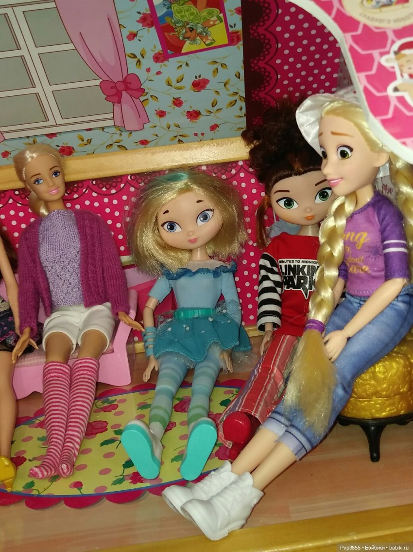 Кто достоин на полочке стоять, а кто и в домике поживет