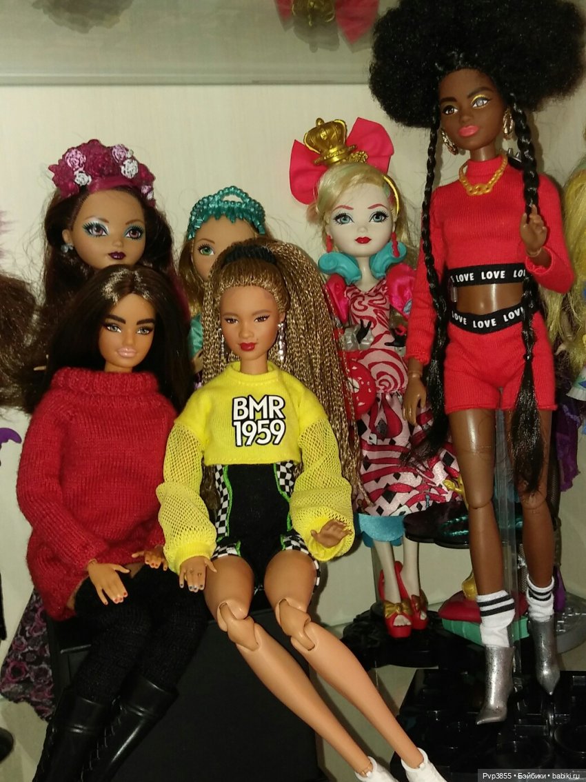 Кто достоин на полочке стоять, а кто и в домике поживет (фото 4)