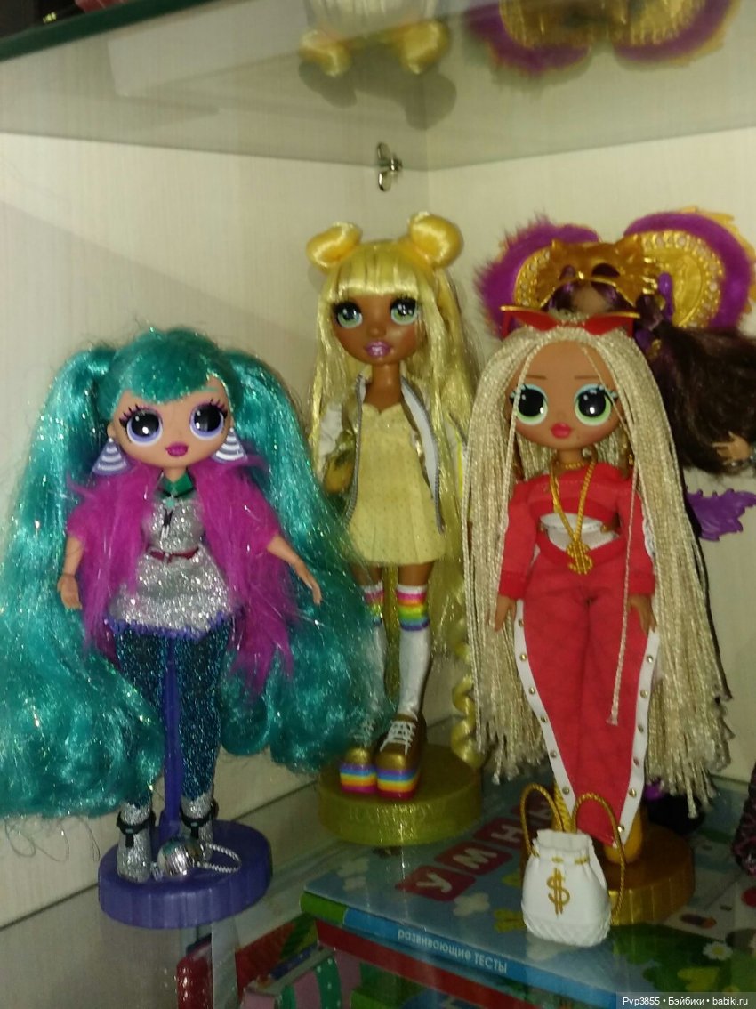 Кто достоин на полочке стоять, а кто и в домике поживет (фото 2)