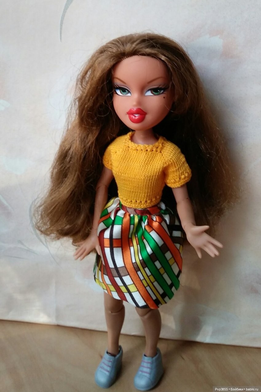 Необычную, немного странную Братц "откопала" на блошином рынке (фото 9)
