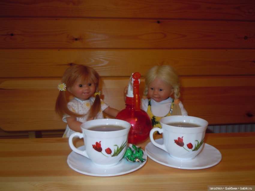 Вихтель,чай,конфеты,чашки