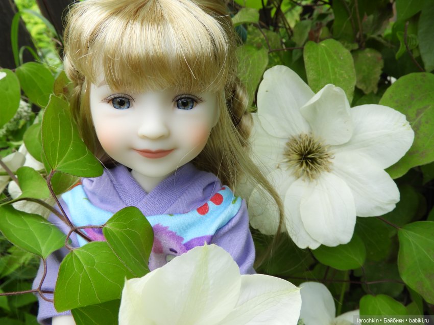 Руби Ред,клематис