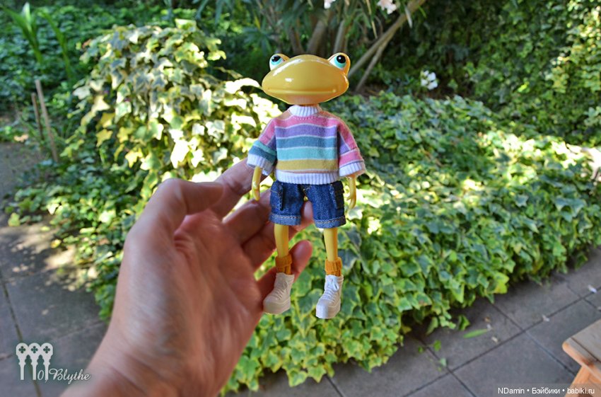 Новая лягушка в семью от Studio-uoo