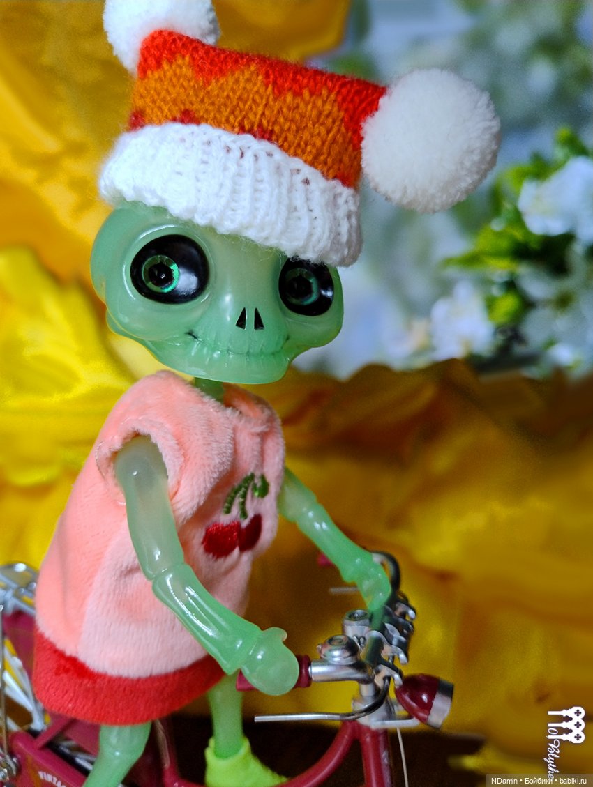 Кастом-пятиминутка: из скелетика Bone Walker (Studio-uoo) в инопланетянина