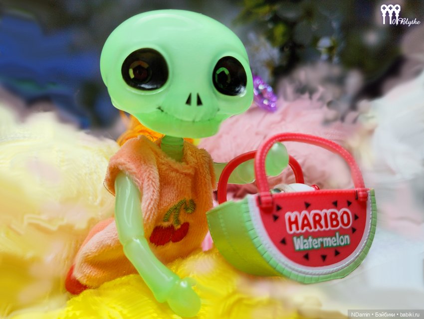 Кастом-пятиминутка: из скелетика Bone Walker (Studio-uoo) в инопланетянина (фото 8)