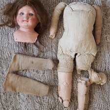 Нужен совет по ремонту антикварной(?) Куклы