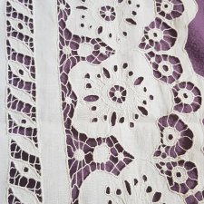 Старинное кружево ручной работы