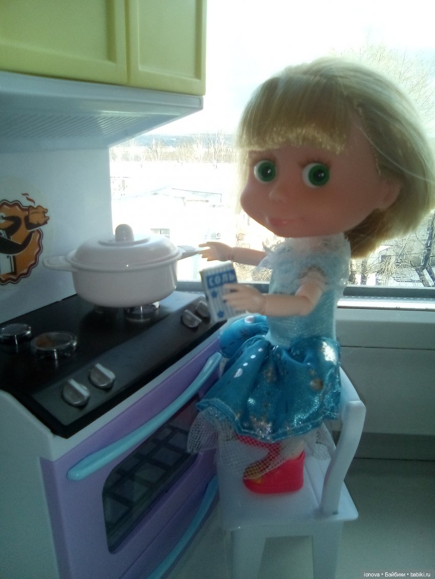 Наша Машуля — Куклы Маша и Медведь (Simba): Маша в кармашке