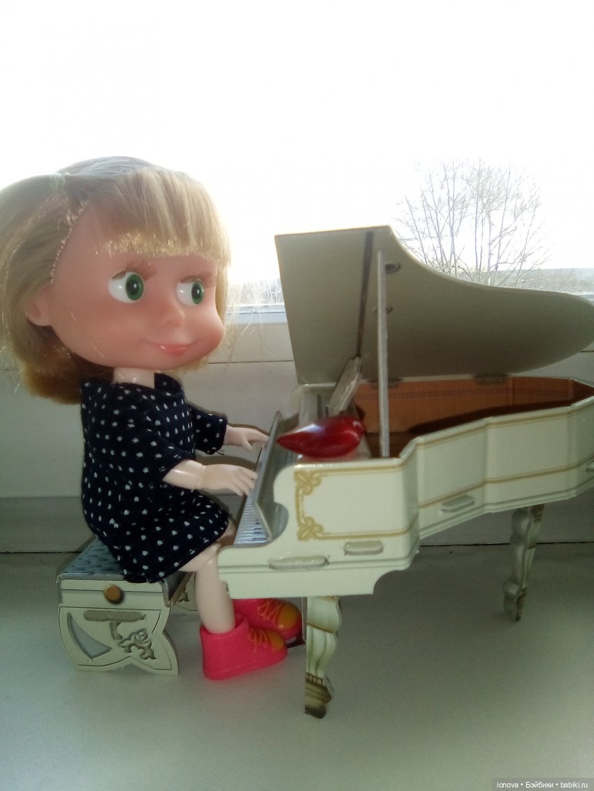 Наша Машуля — Куклы Маша и Медведь (Simba): Маша в кармашке