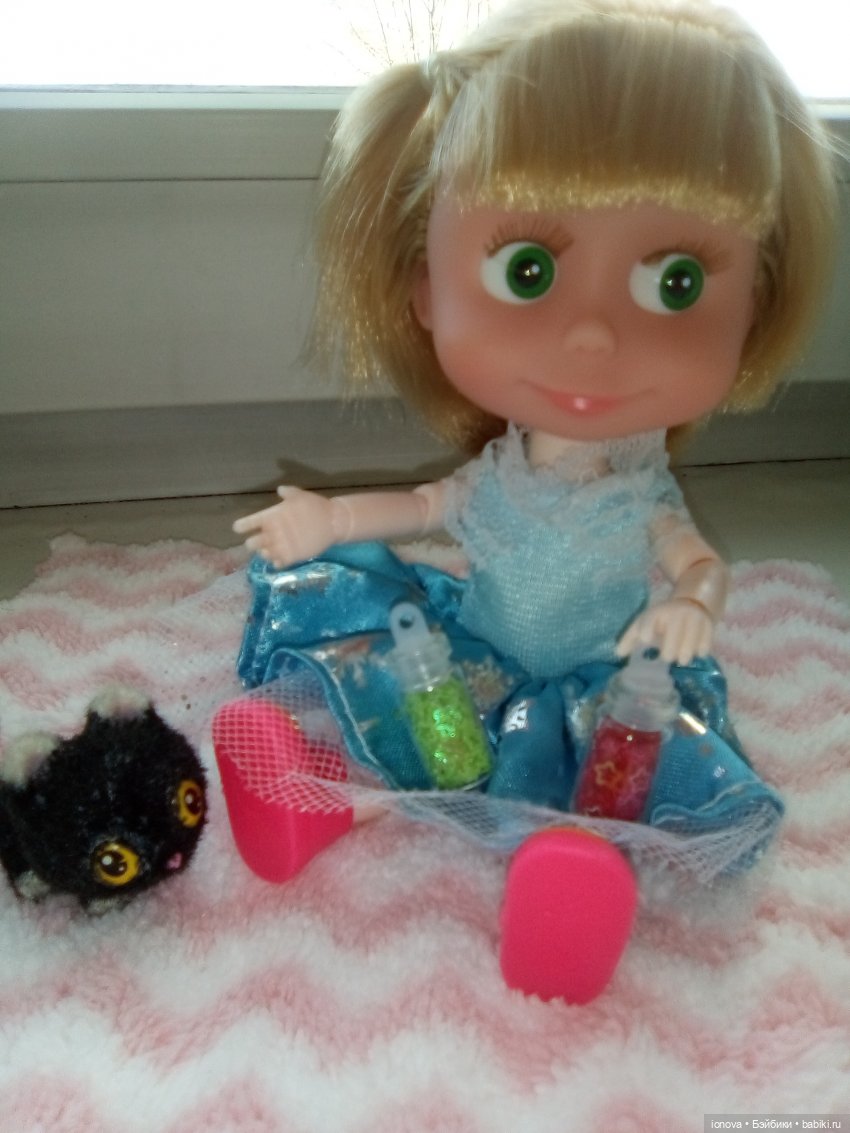 Наша Машуля — Куклы Маша и Медведь (Simba): Маша в кармашке