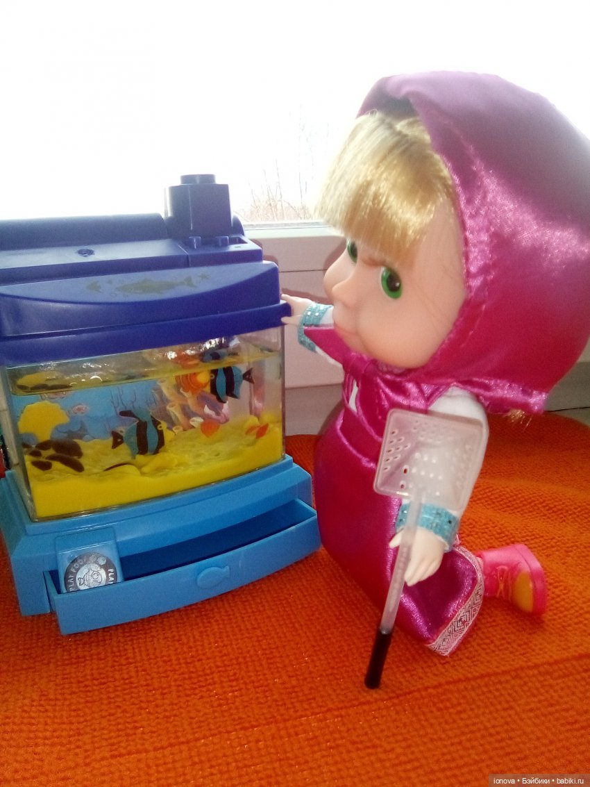 Наша Машуля — Куклы Маша и Медведь (Simba): Маша в кармашке (фото 3)