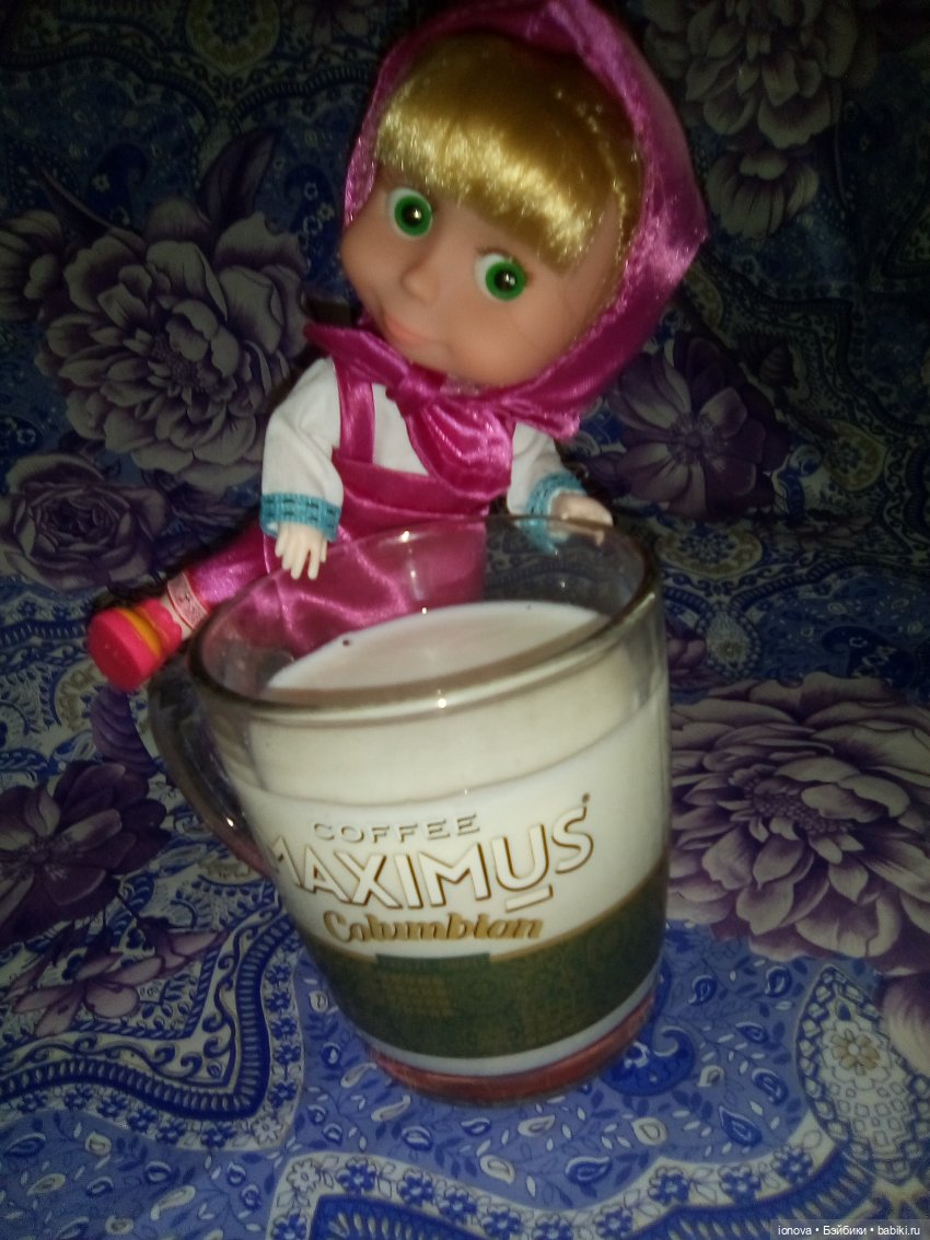 Наша Машуля — Куклы Маша и Медведь (Simba): Маша в кармашке