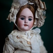 Боннет для антикварной куклы