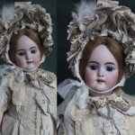 Наряд для антикварной куклы