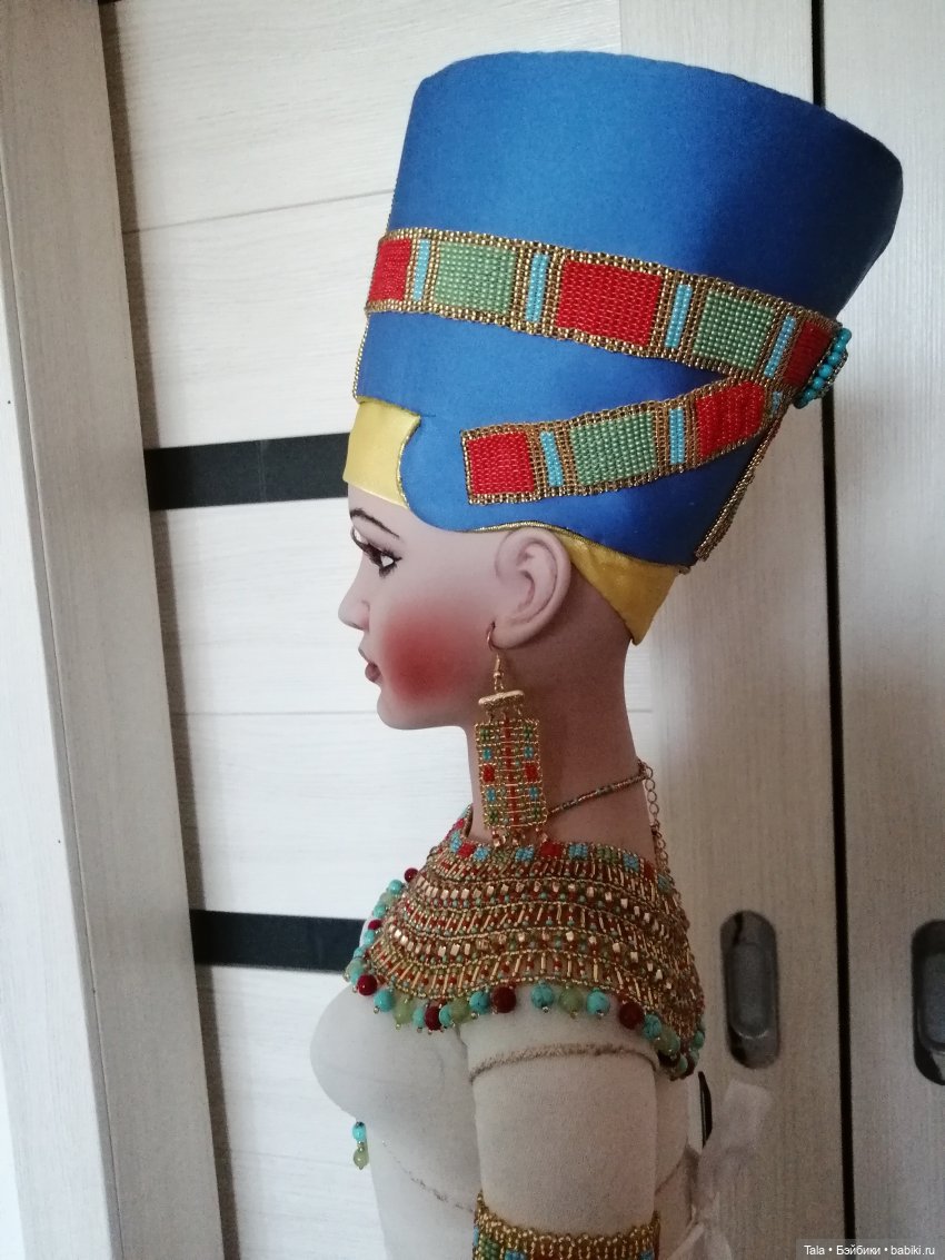 И обретает цвет — Авторские украшения и аксессуары для кукол: фото (фото 5)