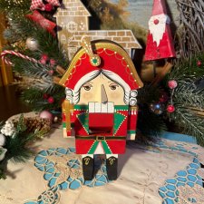 Щелкунчик для новогоднего антуража