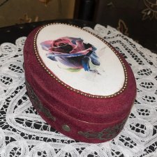 Бархатная шкатулка