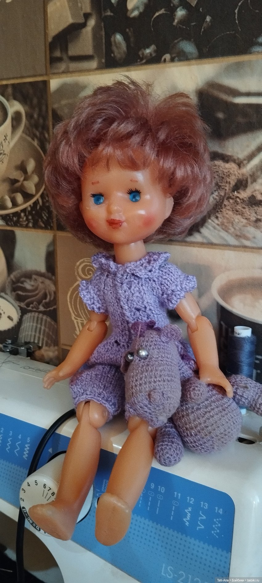 Раз цветочек, два цветочек, а на третьем паучок