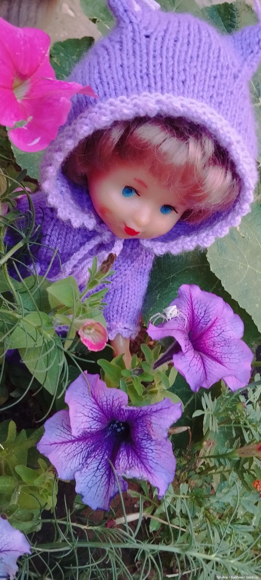 Раз цветочек, два цветочек, а на третьем паучок (фото 9)